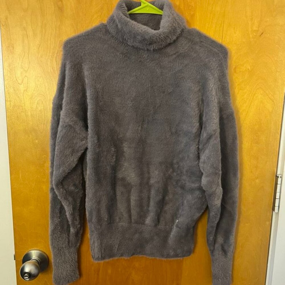 Ann Taylor plush mauve/grey turtleneck sweater (size XS, new)